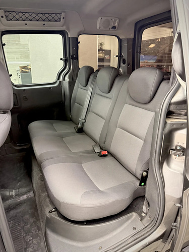 Peugeot Partner Patagónica 1.6 Hdi Vtc Plus 92 - foto 9