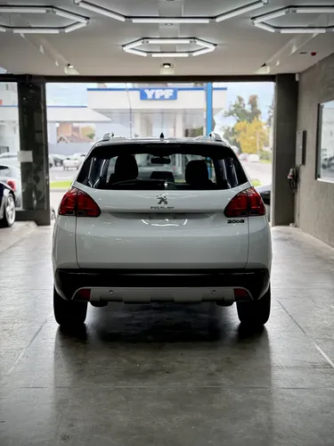 Peugeot 2008 1.6 Allure - foto 6