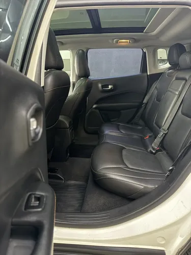 Jeep Compass 2.4 Longitude Plus 4x4 - foto 8