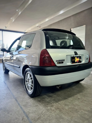 Renault Clio 1.6 Sport - foto 9