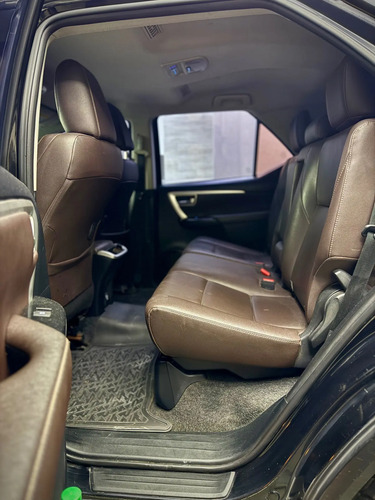 Toyota Hilux Sw4 2.8 Srx 177cv 4x4 7as At - foto 9