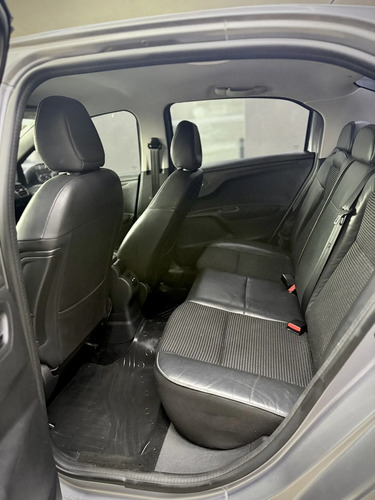 Peugeot 301 1.6 Allure Plus - foto 9