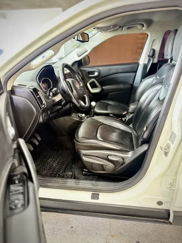 Fiat Toro 2.0 Freedom 4x4 - foto 8