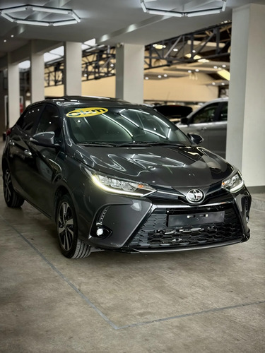 Toyota Yaris 1.5 107cv S Cvt - foto 3