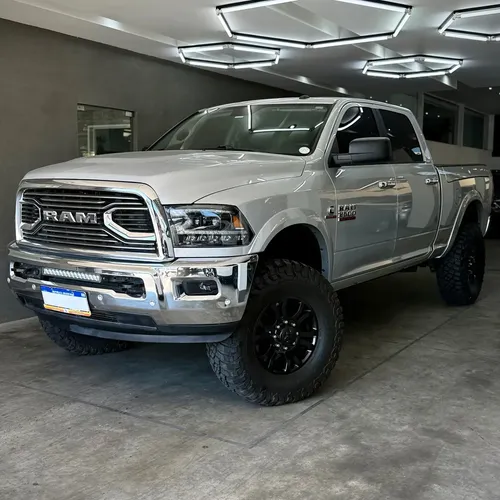 Ram 2500 6.7 Laramie I Atx 350cv 4x4